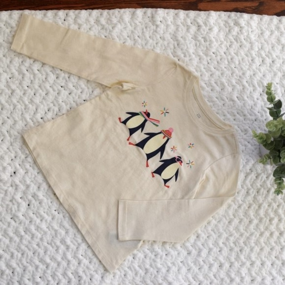 NEW Girls GAP Penguins Shirt (White) 4T